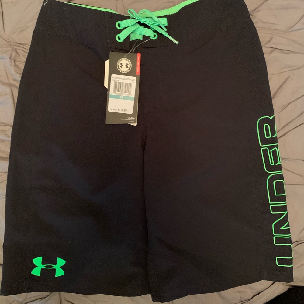 Under Armour NWT boys board shorts